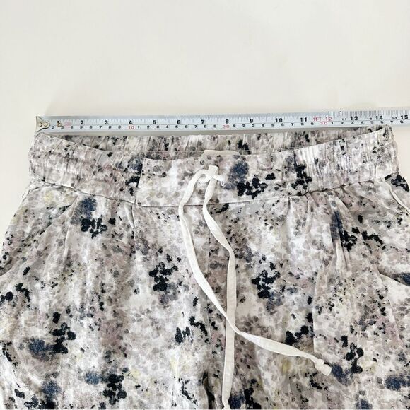Aritzia Talula Los Feliz Floral Print Joggers Sz Medium - Picture 10 of 13